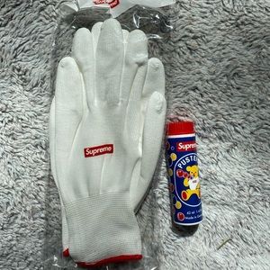 Supreme Gloves and Bubbles